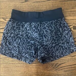 Athleta Trekkie North Printed Short - size 6